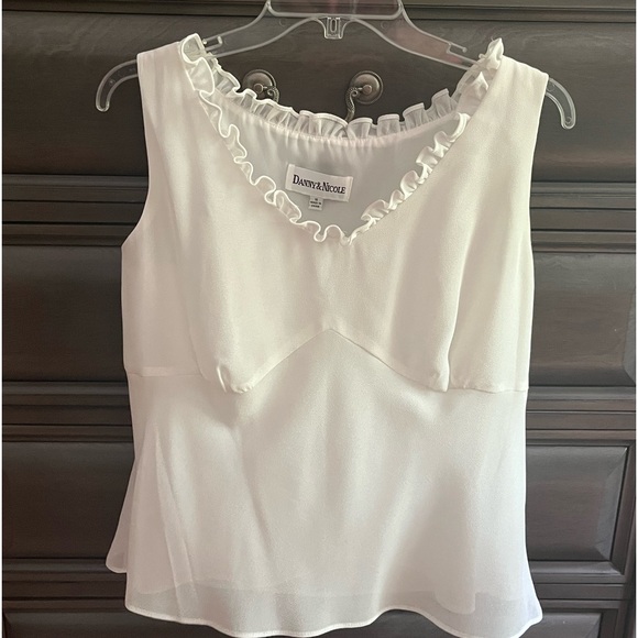 Danny & Nicole Tops - Vintage Danny & Nicole white ruffle tank top blouse - size 16